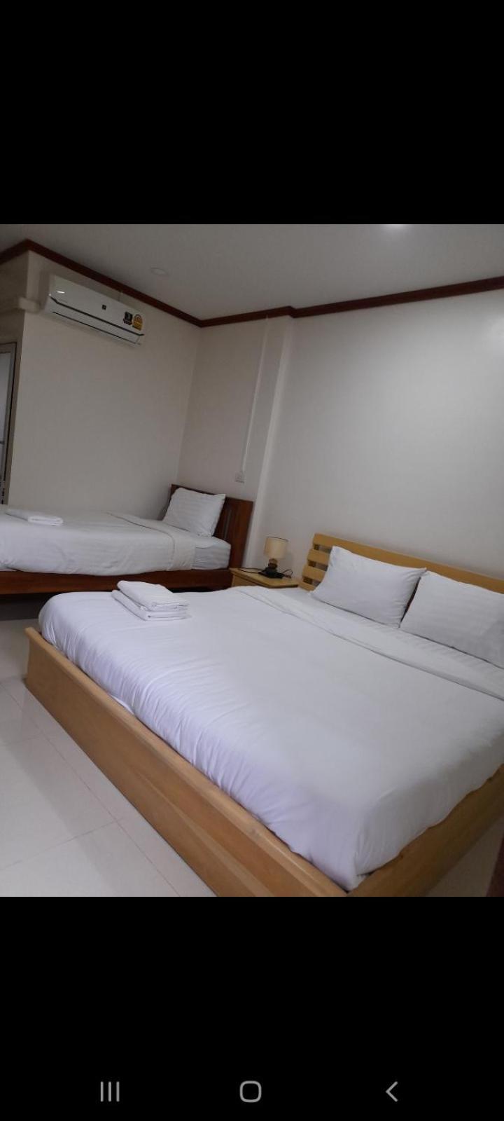 N Trio Nan Hotel Quarto foto